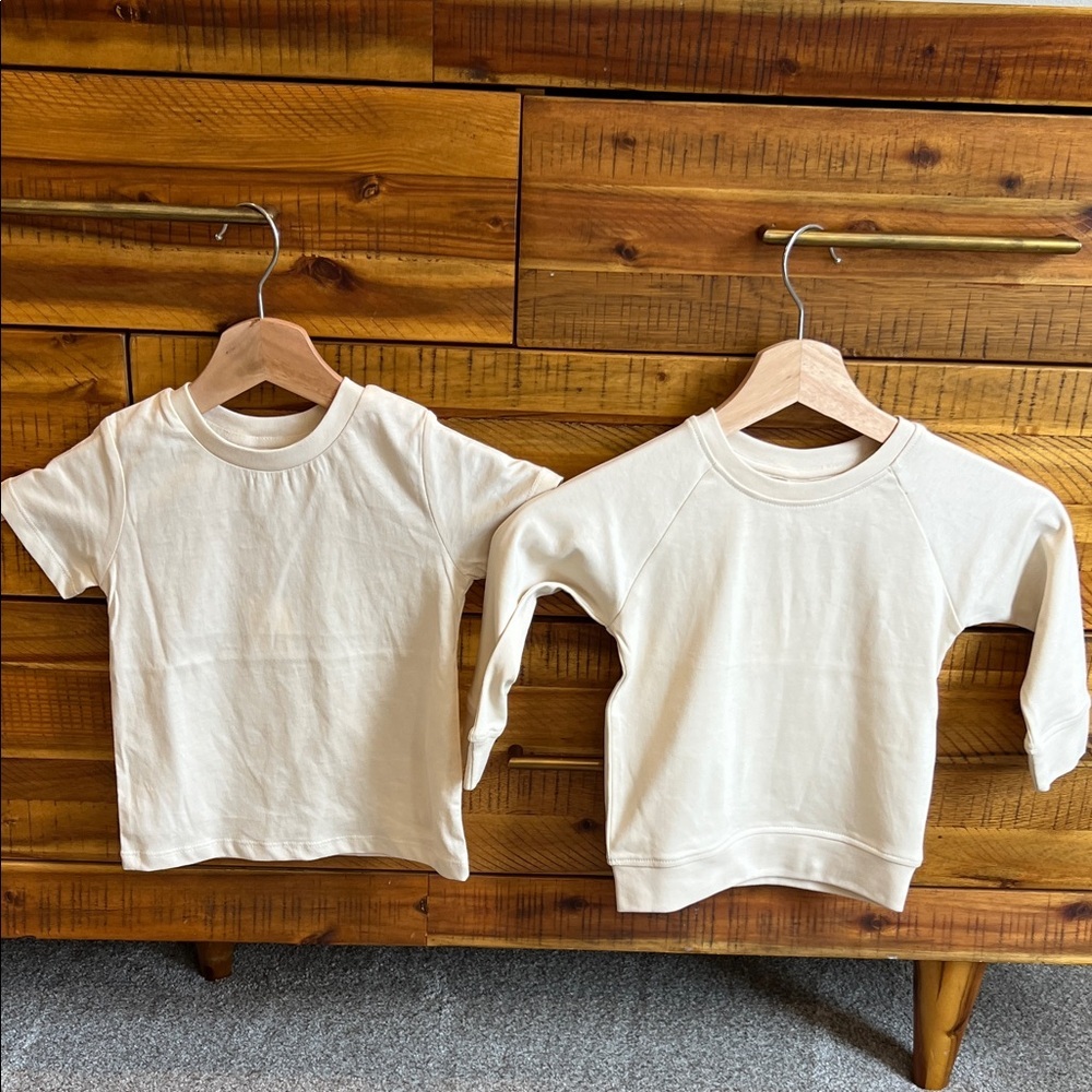 NWT Colored Organics Kids Cream T-Shirts and Sweatshirt